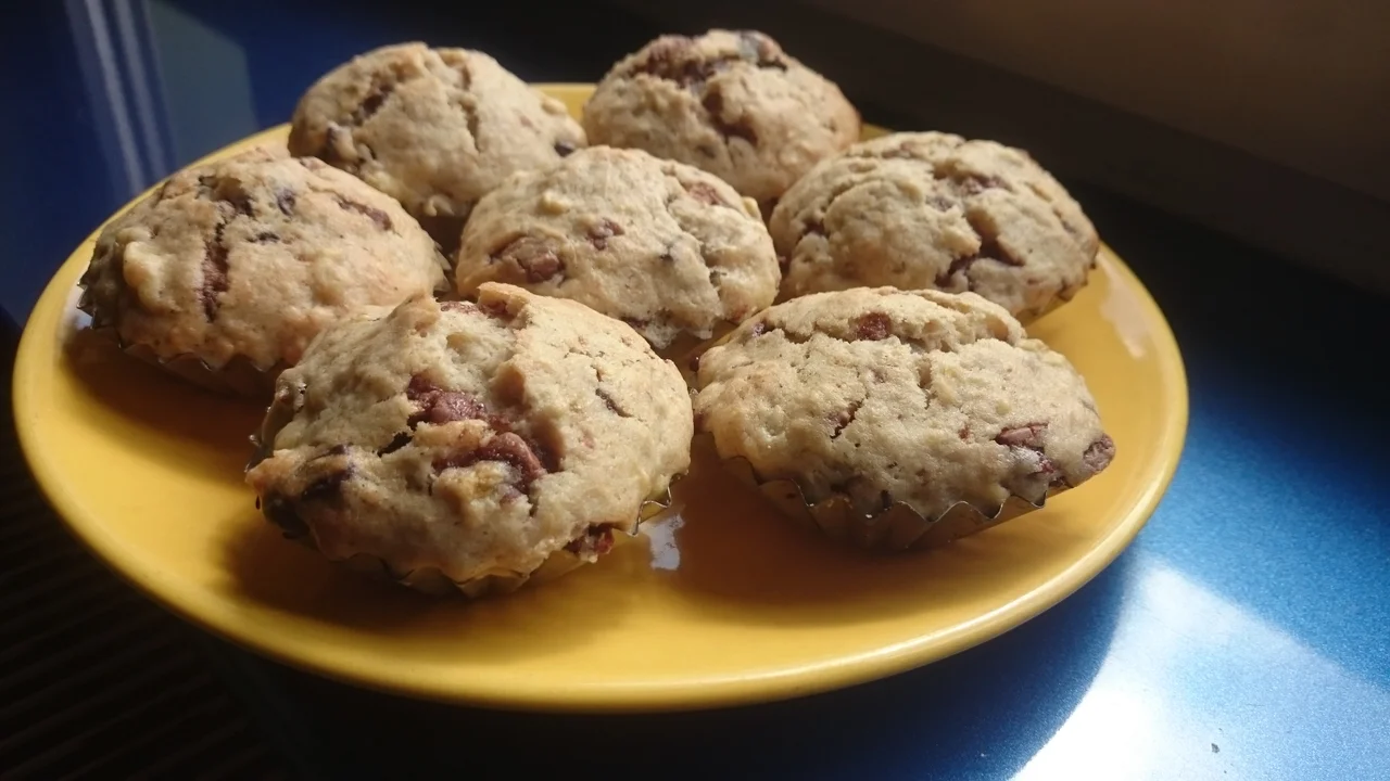Banana Muffins with Chocolate