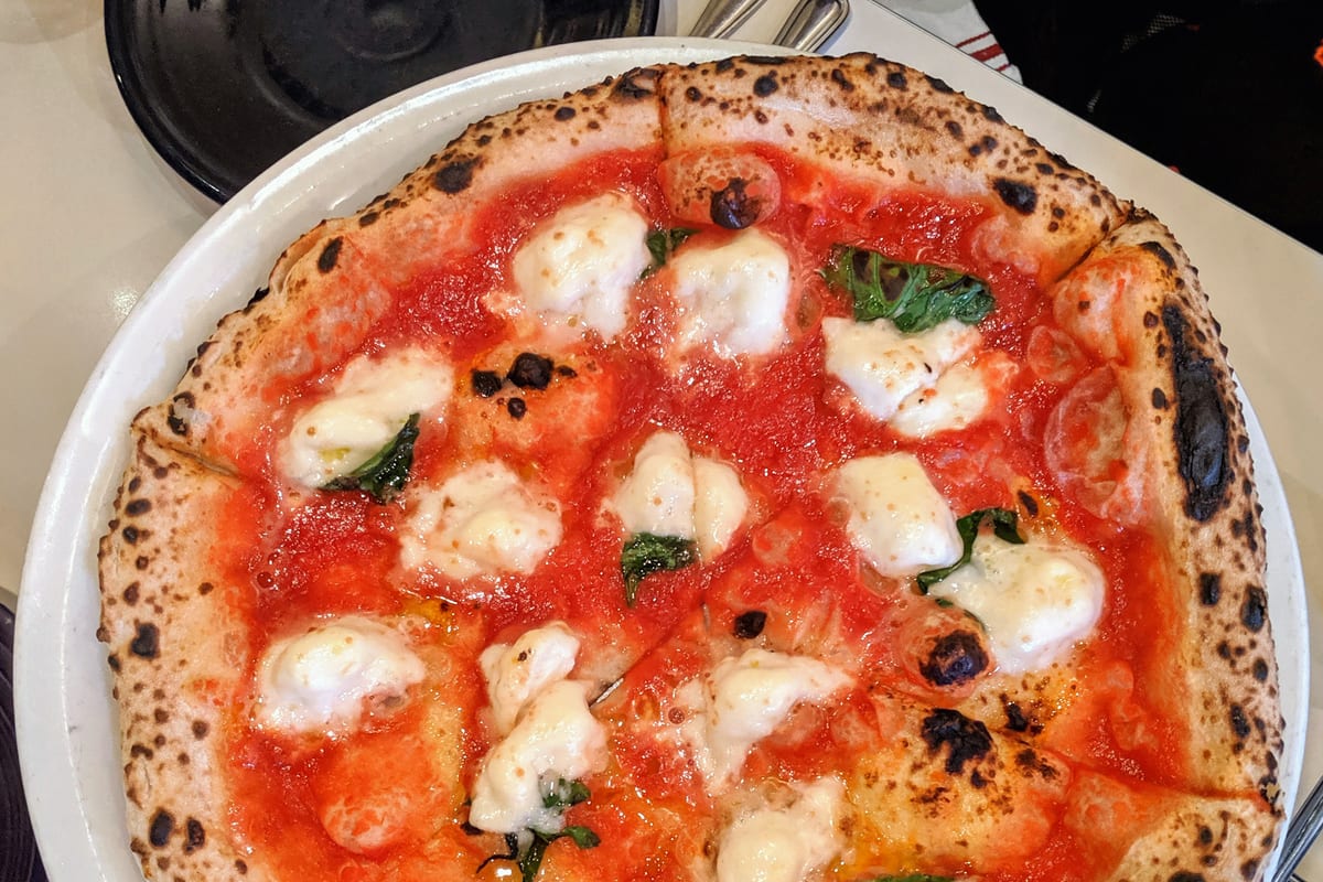 Pizza margherita