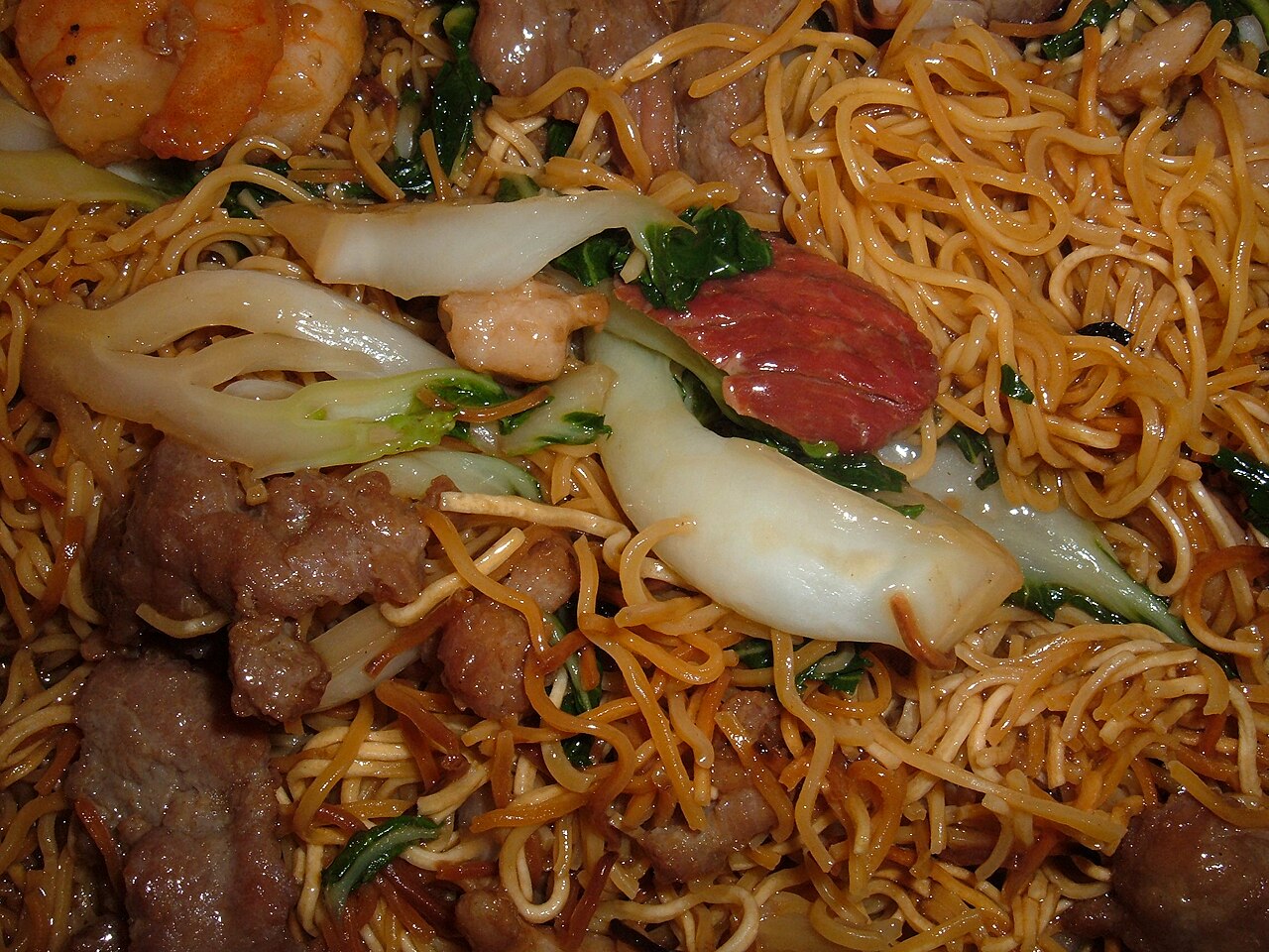 Stir Fried Seafood with Noodles