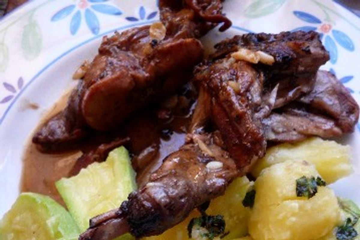 Maltese rabbit stew