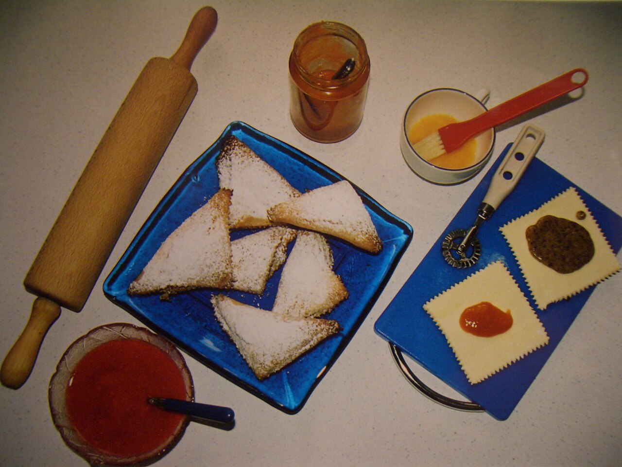 Pastries Filled with Jam (Marmeladetascherl)