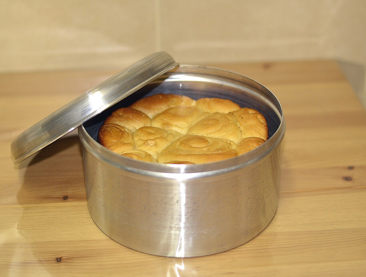 Kubaneh (Yemenite Pull-Apart Bread)