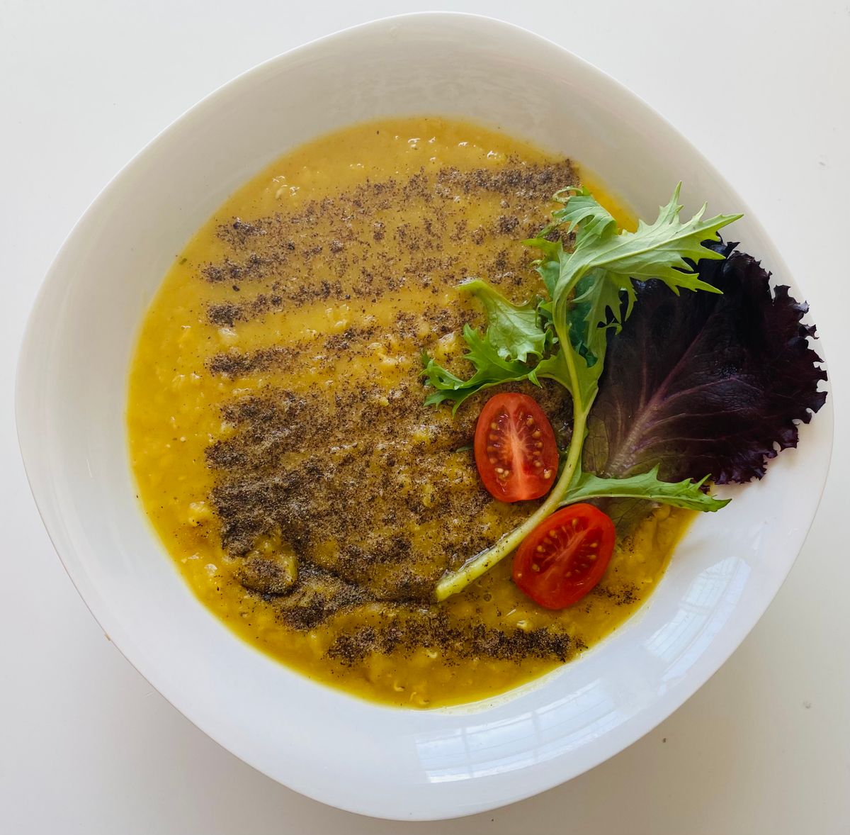 Tomaten-Linsen-Suppe
