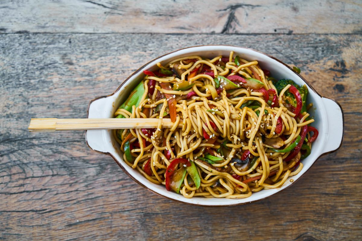Sesam-Udon mit Pak Choi